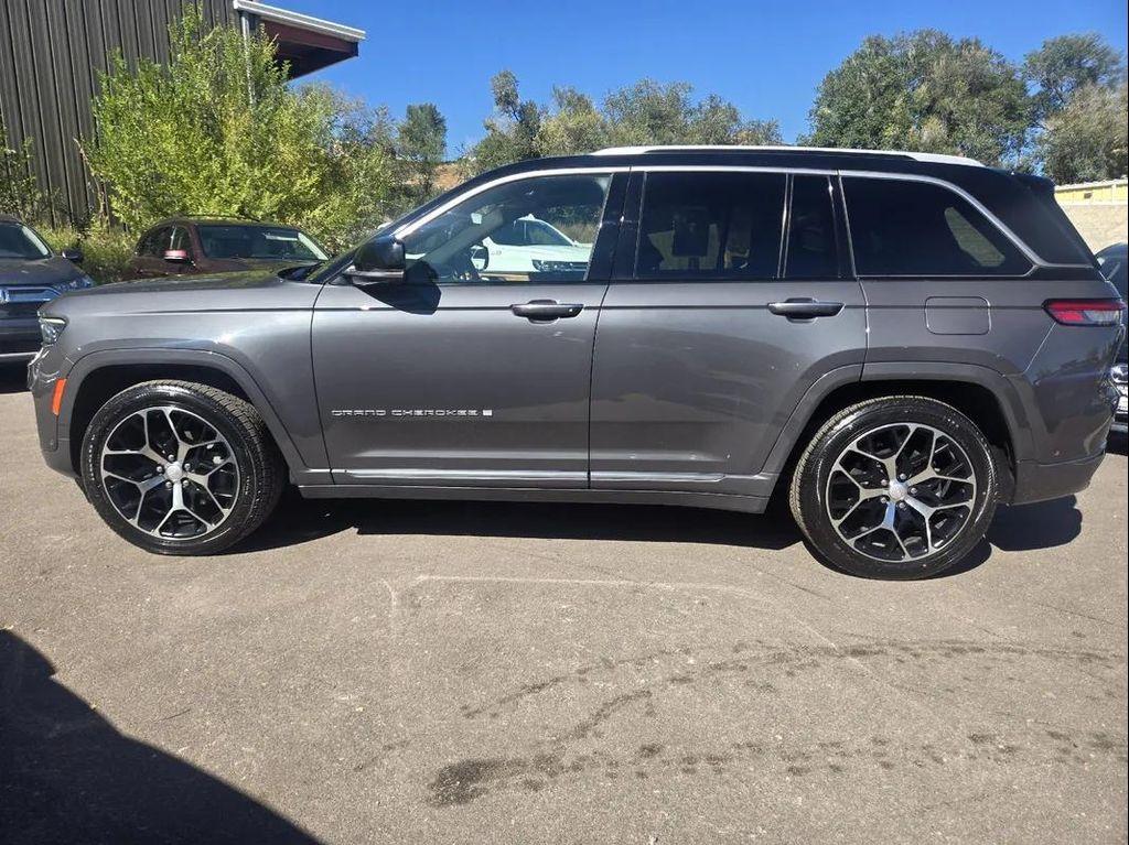 used 2022 Jeep Grand Cherokee car, priced at $35,396