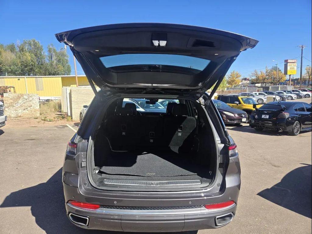 used 2022 Jeep Grand Cherokee car, priced at $35,396