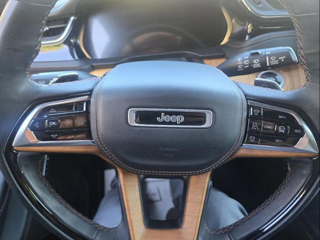 used 2022 Jeep Grand Cherokee car, priced at $35,396