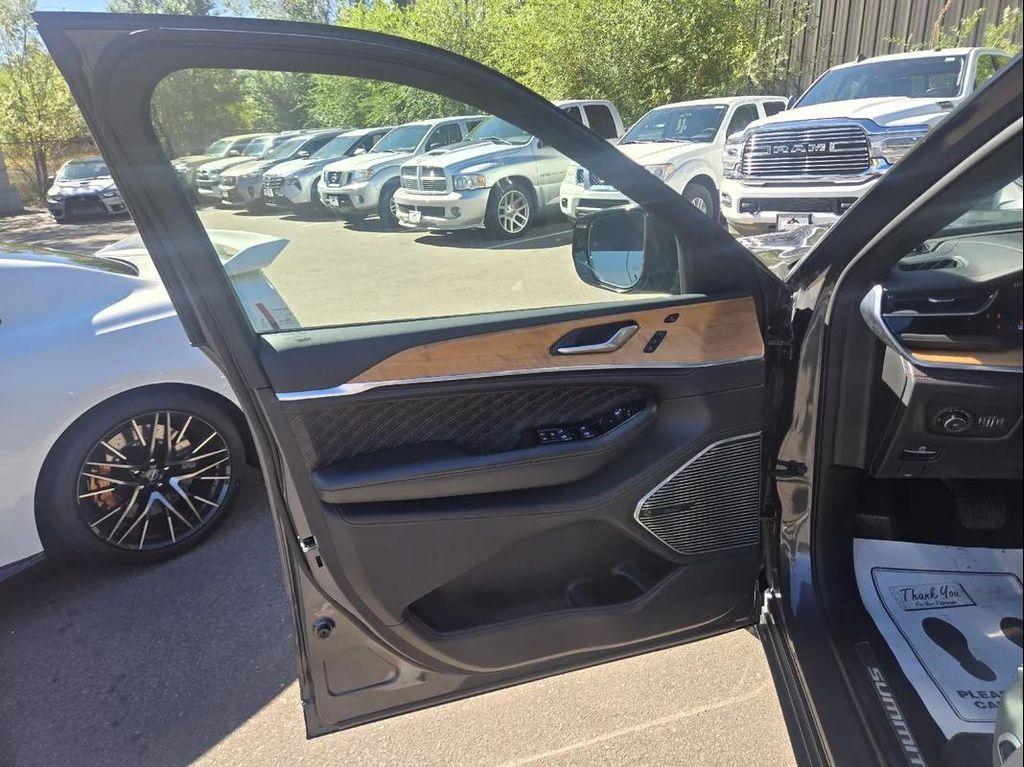 used 2022 Jeep Grand Cherokee car, priced at $35,396