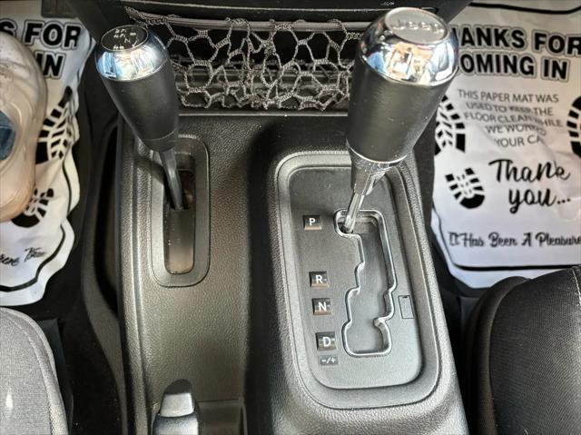 used 2015 Jeep Wrangler Unlimited car, priced at $18,794