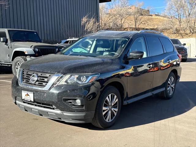 used 2019 Nissan Pathfinder car, priced at $14,992