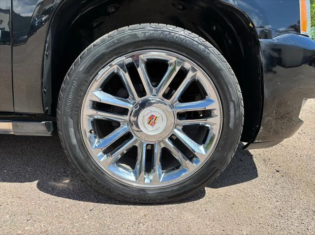used 2014 Cadillac Escalade ESV car, priced at $23,494