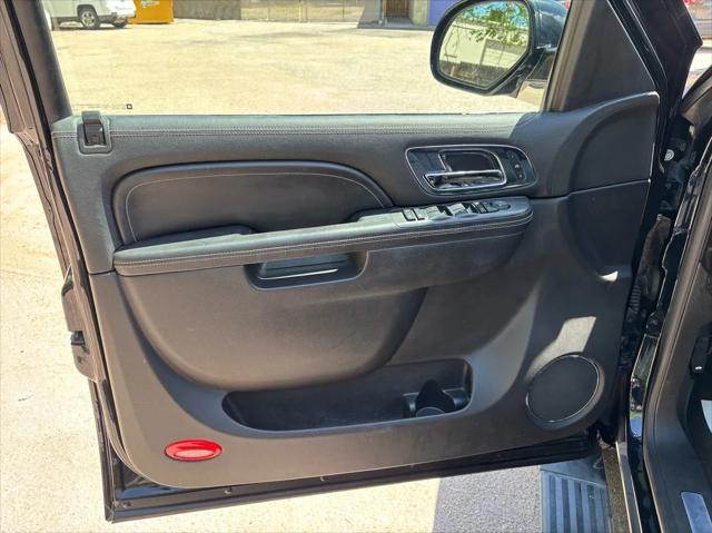 used 2014 Cadillac Escalade ESV car, priced at $23,494