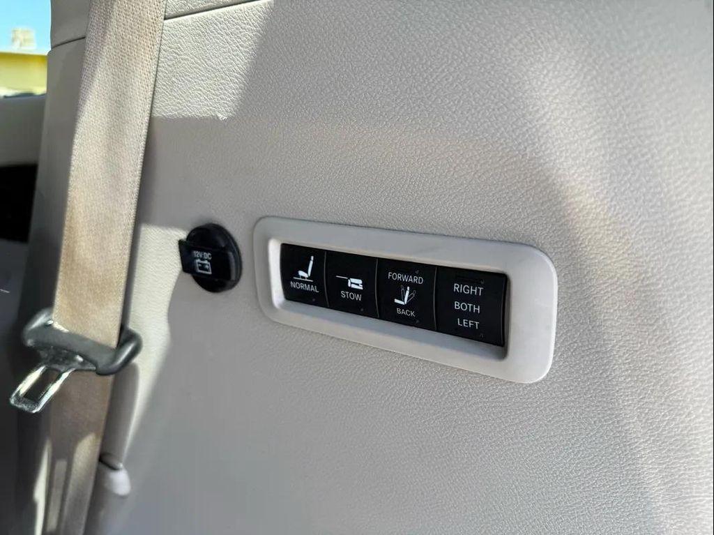 used 2017 Chrysler Pacifica car, priced at $14,795