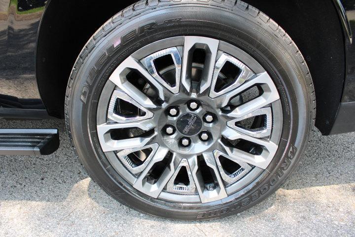 used 2023 GMC Yukon XL car, priced at $77,995
