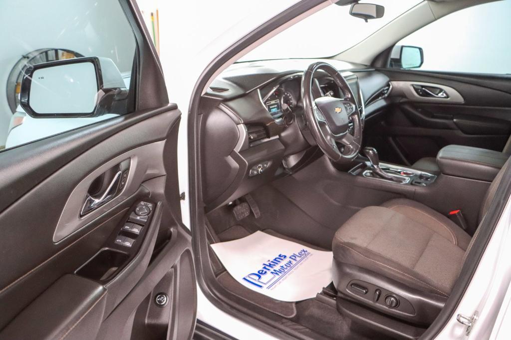 used 2019 Chevrolet Traverse car, priced at $17,595