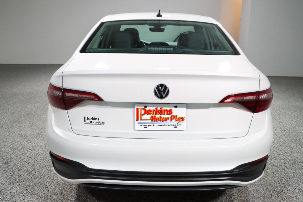 used 2023 Volkswagen Jetta car, priced at $21,595