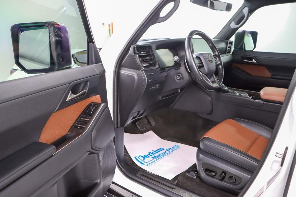 used 2024 Lexus GX 550 car, priced at $82,995