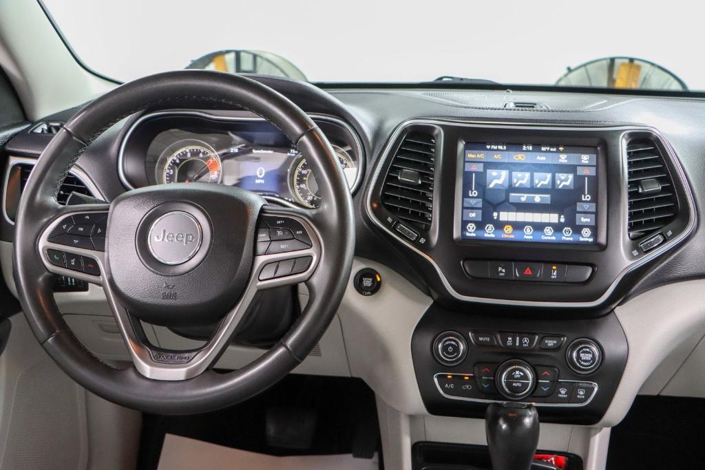 used 2022 Jeep Cherokee car, priced at $17,995