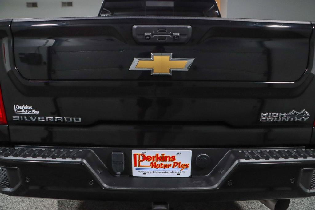 used 2023 Chevrolet Silverado 2500 car, priced at $65,995