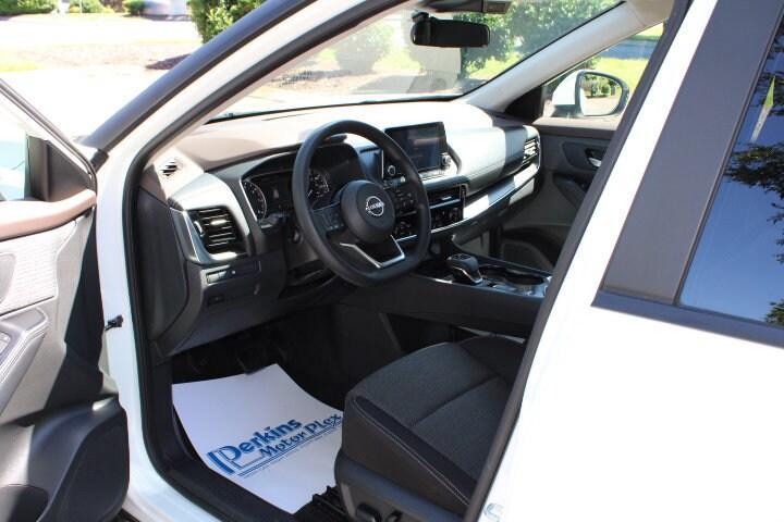 used 2023 Nissan Rogue car, priced at $21,995