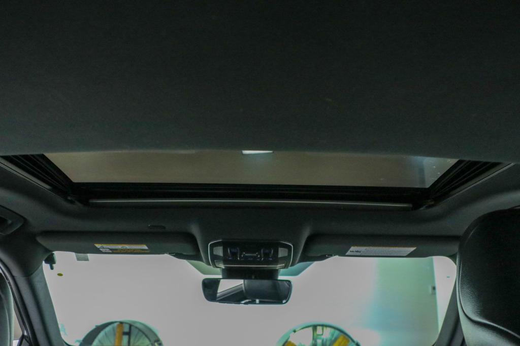 used 2021 Toyota Highlander car, priced at $32,995