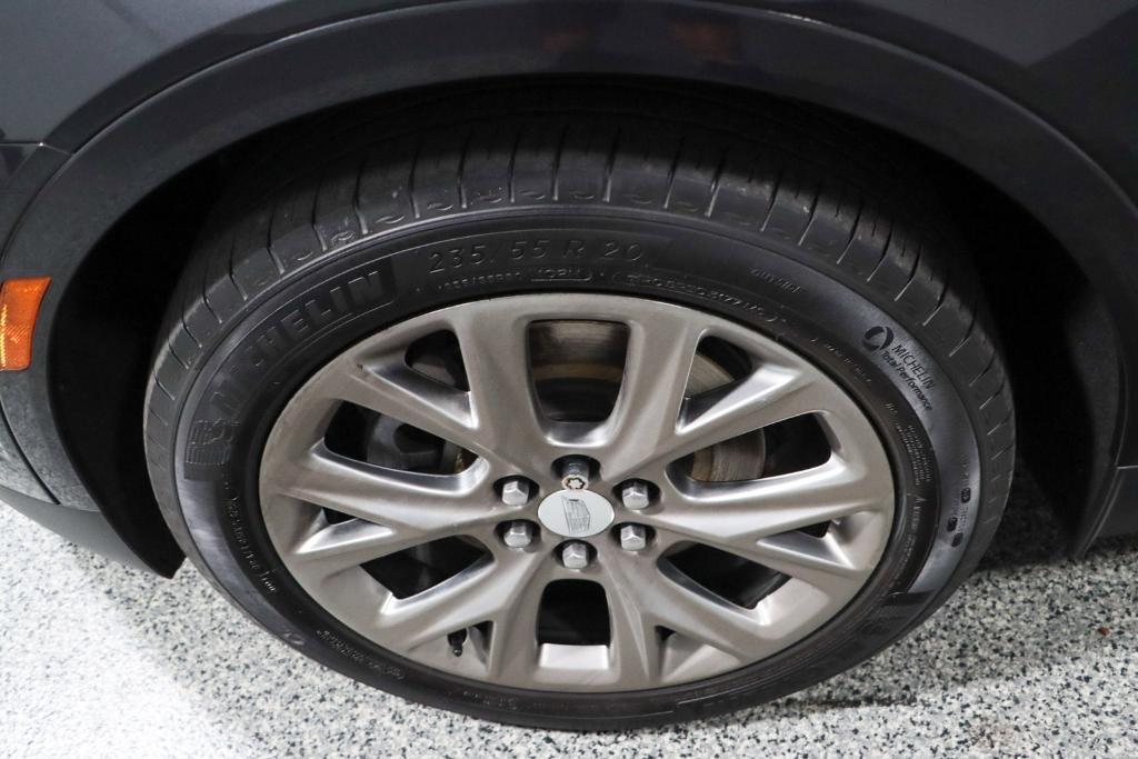 used 2020 Cadillac XT5 car, priced at $27,895