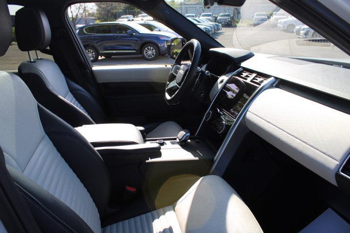 used 2022 Land Rover Discovery car, priced at $36,995
