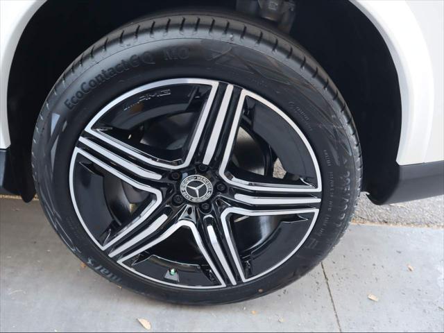 new 2025 Mercedes-Benz GLC 300 car, priced at $64,695