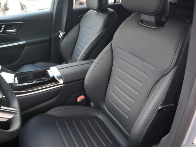 new 2025 Mercedes-Benz GLC 300 car, priced at $56,425