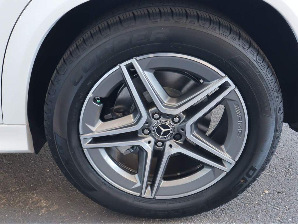 new 2026 Mercedes-Benz GLE 450 car, priced at $89,675