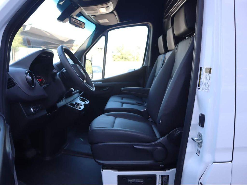 new 2026 Mercedes-Benz Sprinter 2500 car, priced at $67,064