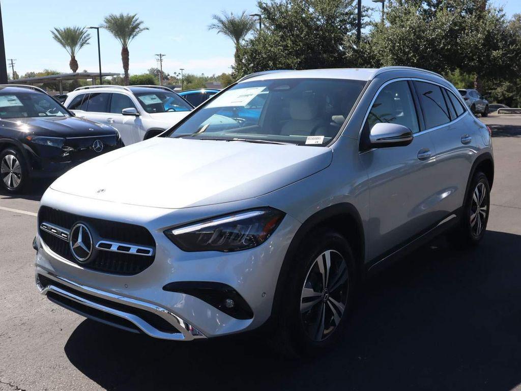 used 2025 Mercedes-Benz GLA 250 car, priced at $45,917