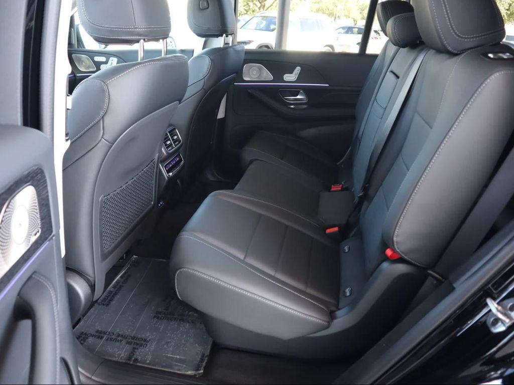 new 2026 Mercedes-Benz GLS 450 car, priced at $93,615