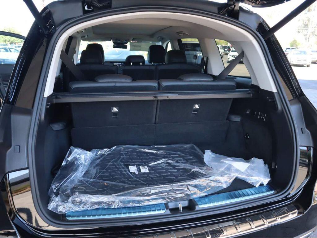 new 2026 Mercedes-Benz GLS 450 car, priced at $93,615