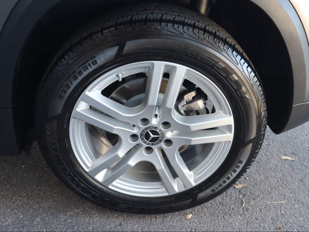 used 2021 Mercedes-Benz GLA 250 car, priced at $28,888