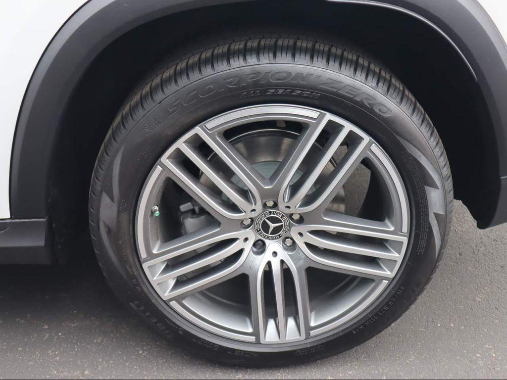 new 2026 Mercedes-Benz GLS 450 car, priced at $93,220