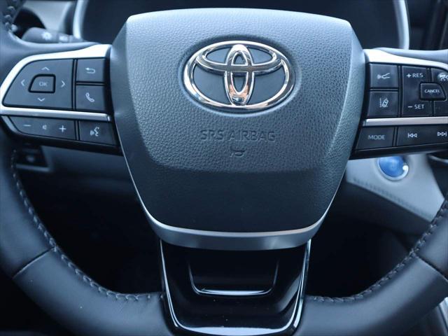 used 2022 Toyota Highlander Hybrid car, priced at $40,551