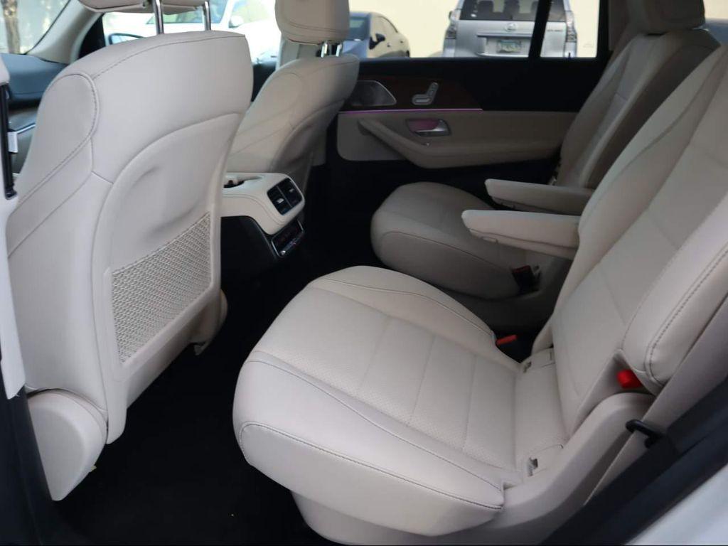 new 2024 Mercedes-Benz GLS 450 car, priced at $90,980