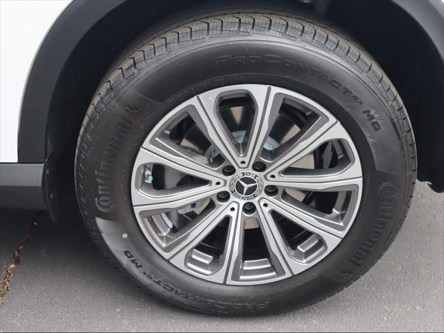 used 2024 Mercedes-Benz GLC 300 car, priced at $47,998