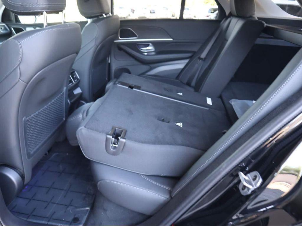 new 2026 Mercedes-Benz GLE 450 car, priced at $76,135