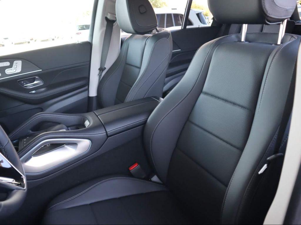 new 2026 Mercedes-Benz GLE 450 car, priced at $76,135