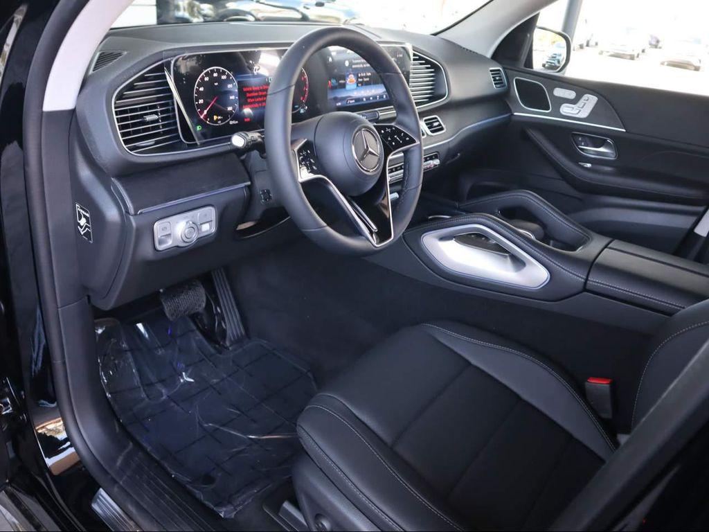 new 2026 Mercedes-Benz GLE 450 car, priced at $76,135
