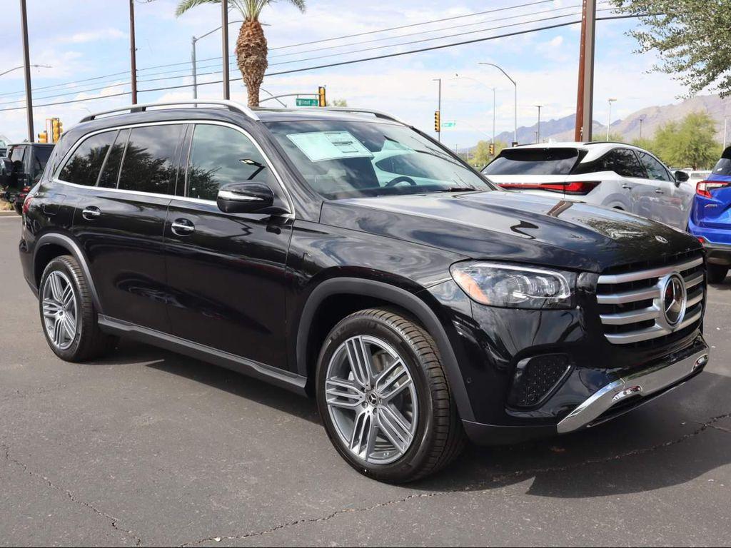 new 2025 Mercedes-Benz GLS 450 car, priced at $91,945
