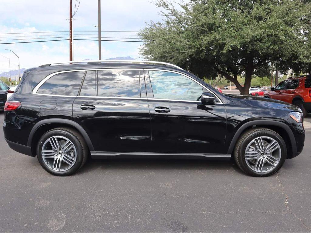 new 2025 Mercedes-Benz GLS 450 car, priced at $91,945