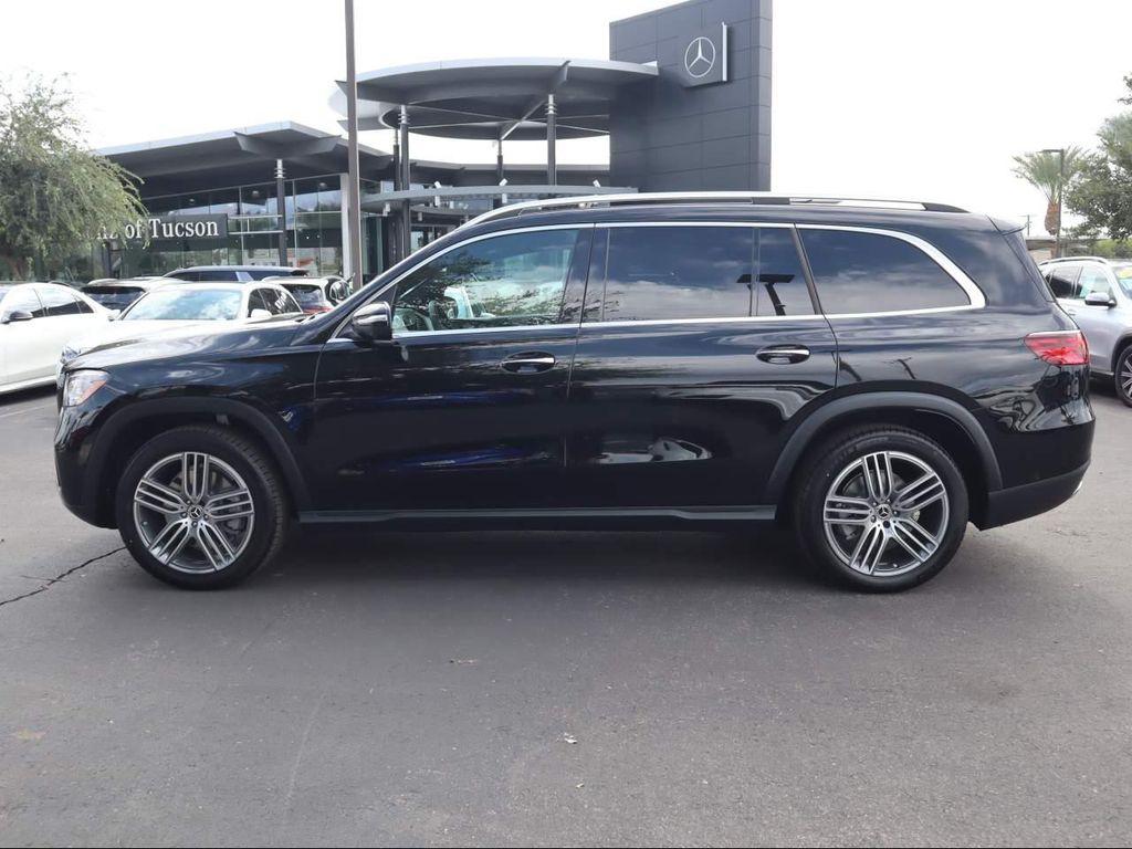 new 2025 Mercedes-Benz GLS 450 car, priced at $91,945