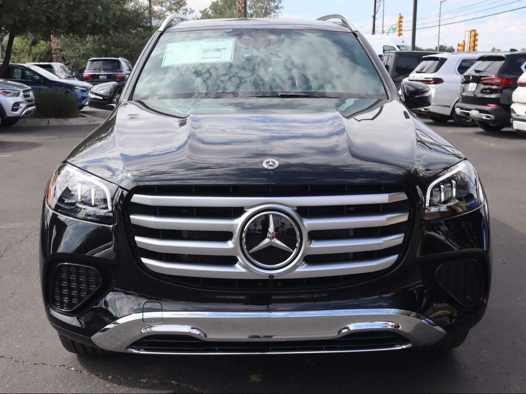 new 2025 Mercedes-Benz GLS 450 car, priced at $91,945