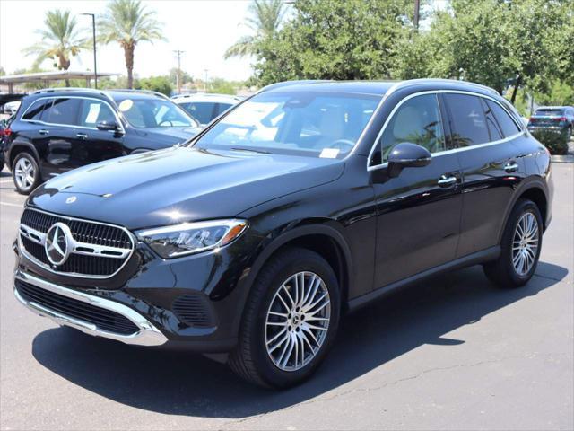 new 2024 Mercedes-Benz GLC 300 car, priced at $54,005