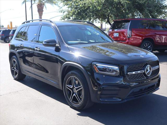 new 2024 Mercedes-Benz GLB 250 car, priced at $52,600