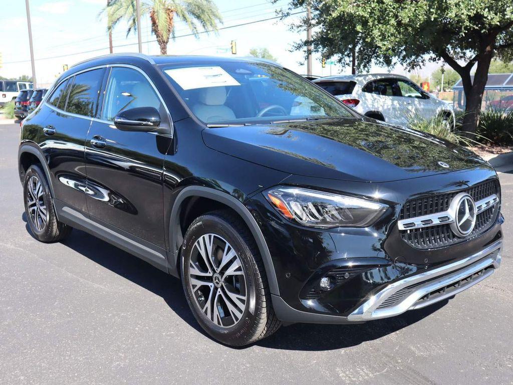 used 2025 Mercedes-Benz GLA 250 car, priced at $43,927