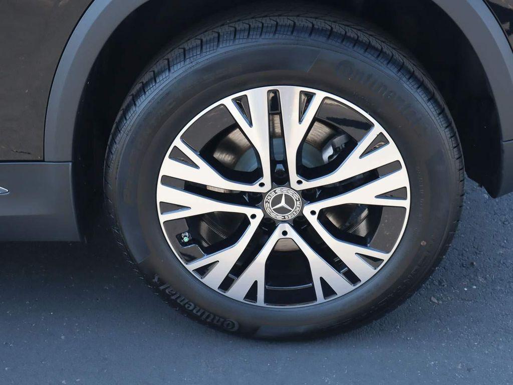 used 2025 Mercedes-Benz GLA 250 car, priced at $43,927