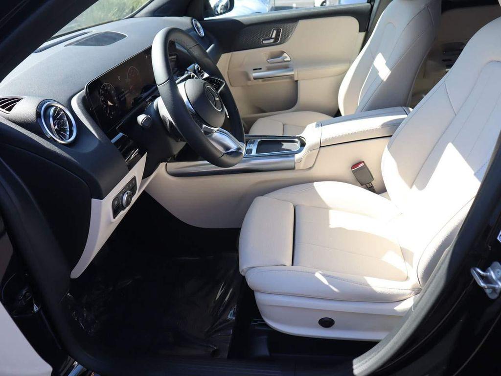 used 2025 Mercedes-Benz GLA 250 car, priced at $43,927