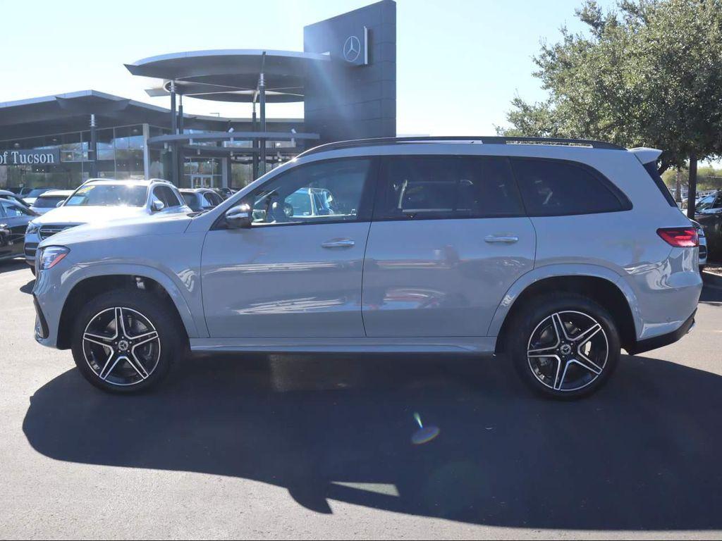 new 2026 Mercedes-Benz GLS 450 car, priced at $110,285