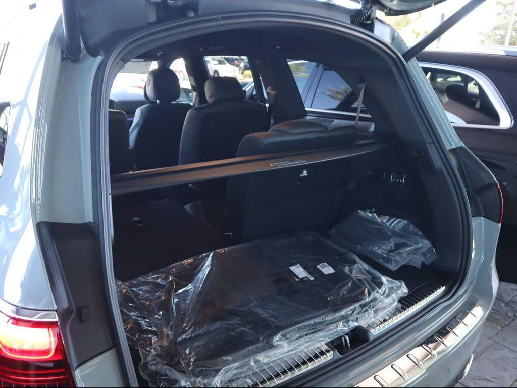 new 2026 Mercedes-Benz GLS 450 car, priced at $110,285