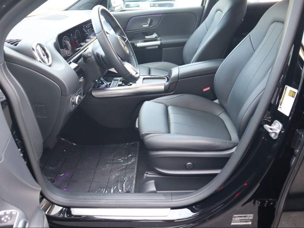 used 2025 Mercedes-Benz GLA 250 car, priced at $37,592
