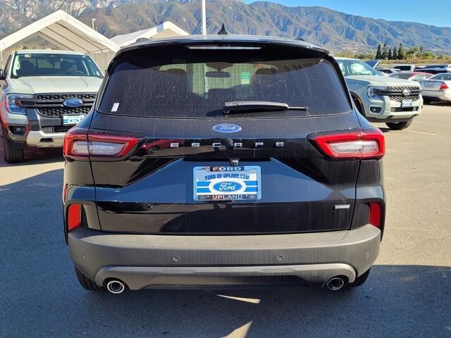 new 2025 Ford Escape car, priced at $32,885