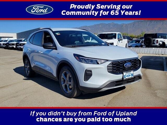new 2025 Ford Escape car, priced at $30,204