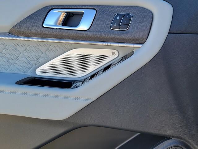new 2025 Ford Explorer car, priced at $55,985
