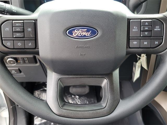 new 2025 Ford F-150 car, priced at $48,923